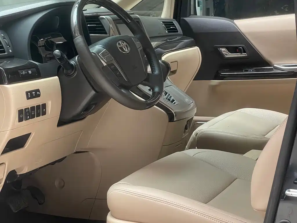Toyota Alphard 2012 — фото 15