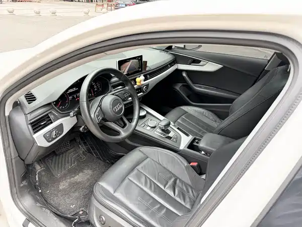 Audi A4L 2017