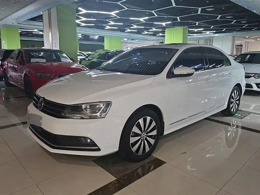 Volkswagen Sagitar 2017 — фото 1