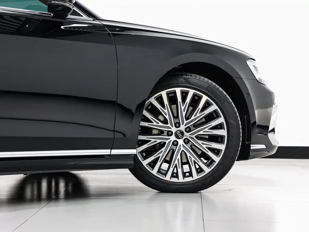 Audi A8 2024 — фото 24