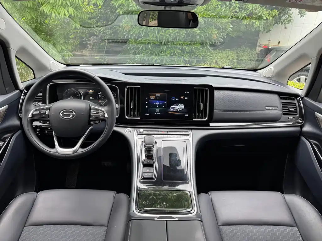 GAC Motor Trumpchi M8 2023 — фото 11