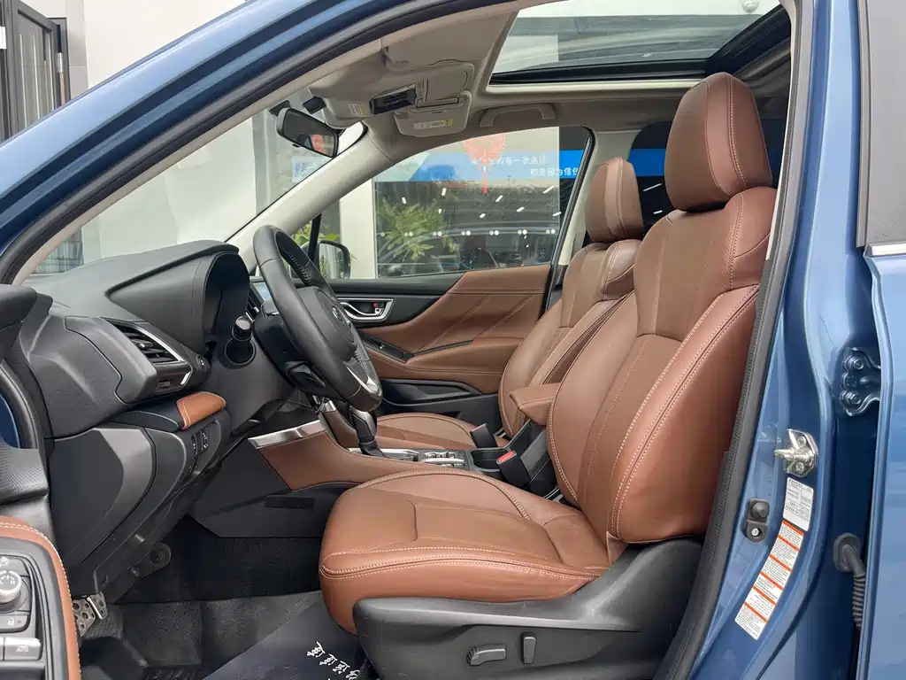 Subaru Forester 2020 — фото 8