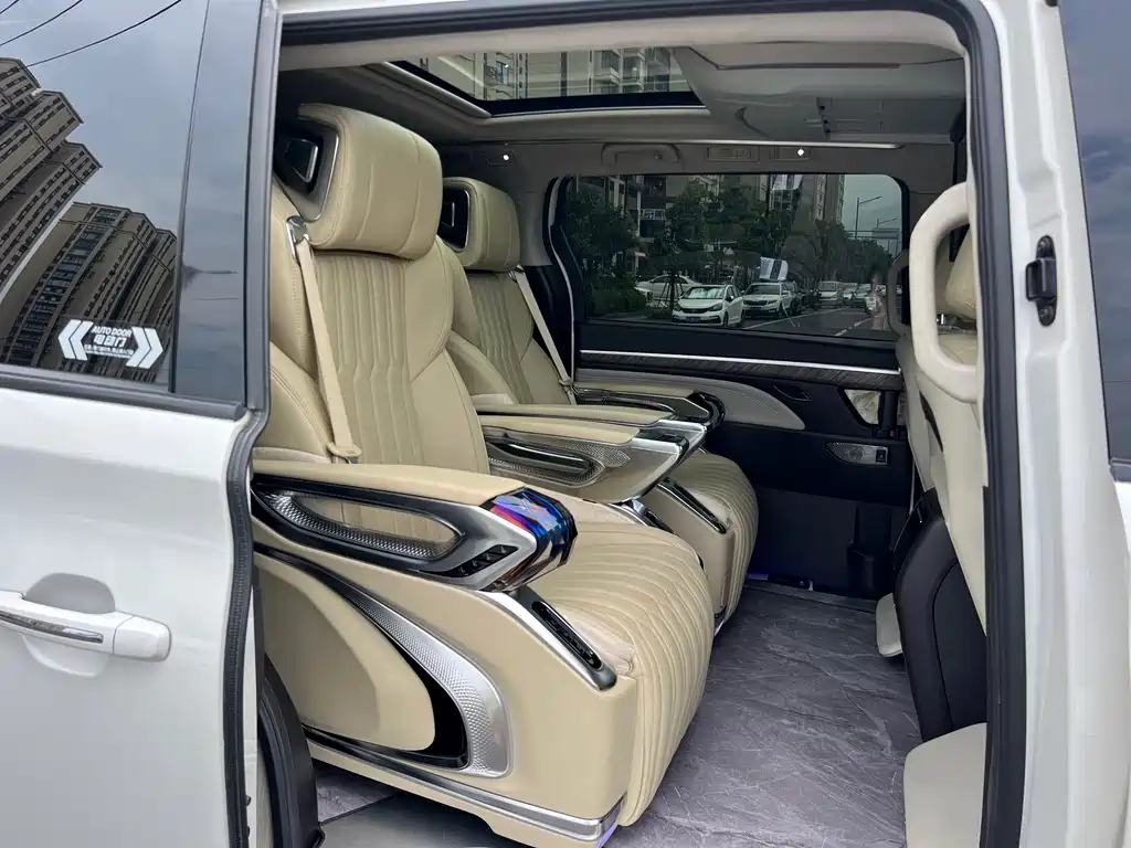 GAC Motor Trumpchi M8 2020 — фото 17