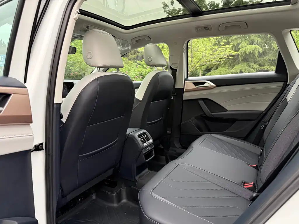Volkswagen Tharu 2026 — фото 12