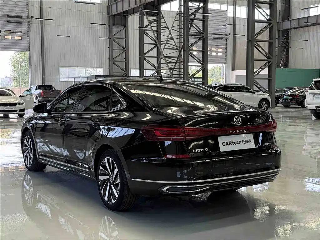Volkswagen Passat 2022