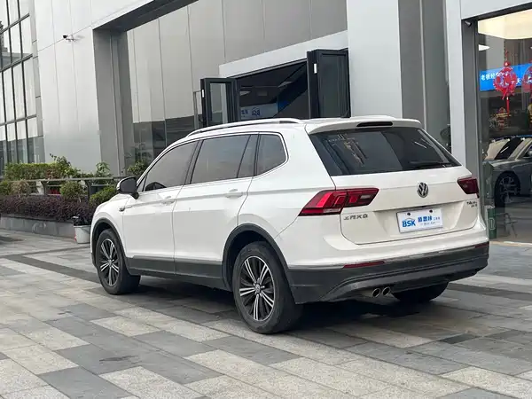 Volkswagen Tiguan L 2020