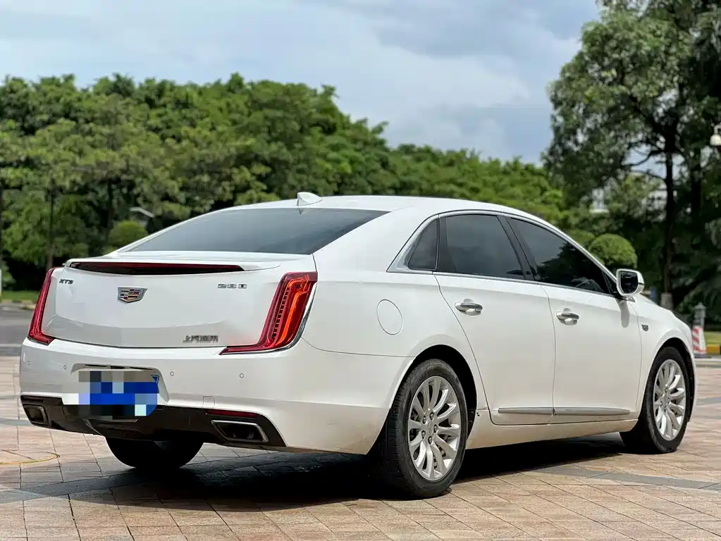 Cadillac XTS 2019 — фото 9