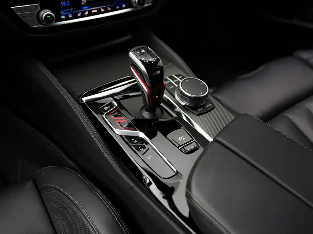 BMW M5 2021 — фото 19