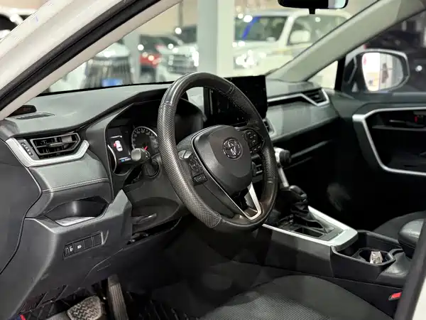 Toyota RAV4 2023