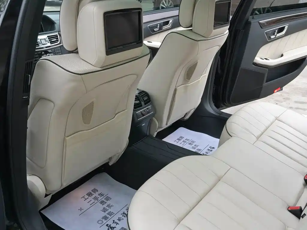 Mercedes-Benz E-Class 2014 — фото 16