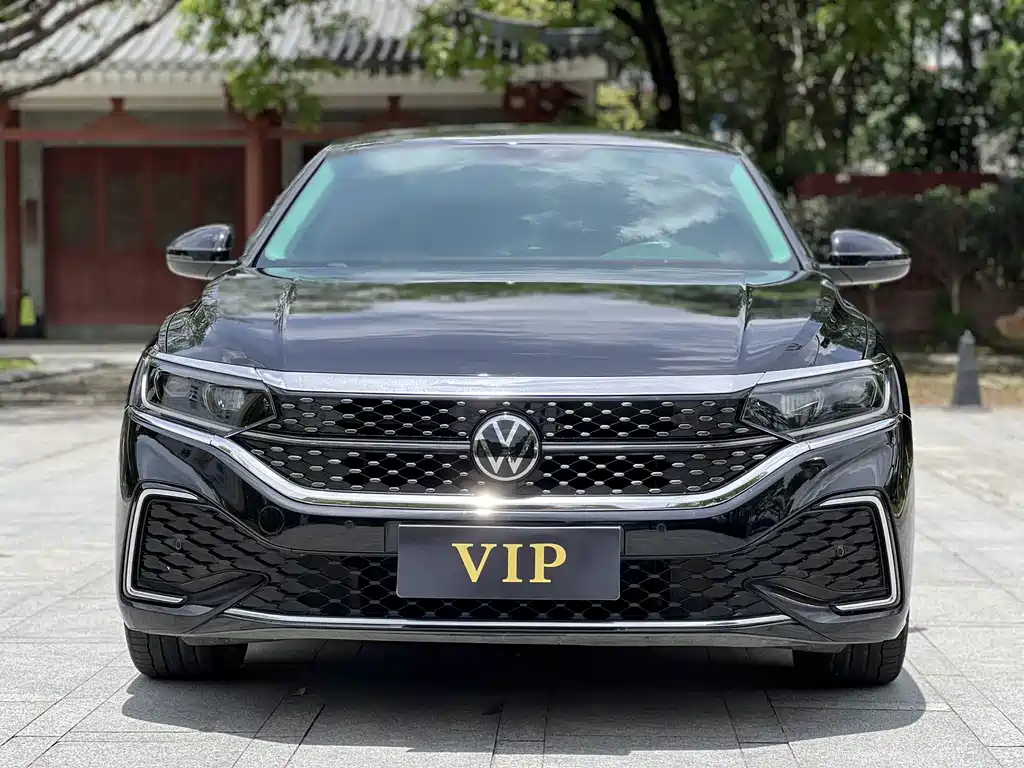 Volkswagen Passat 2024