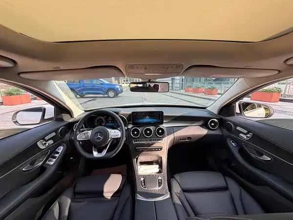Mercedes-Benz C-Class 2020