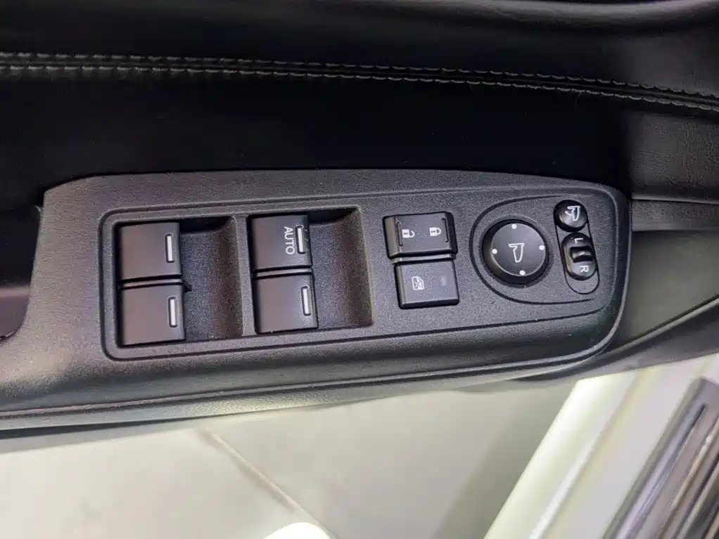 Honda Jade 2016