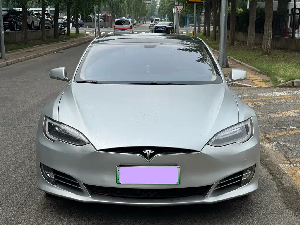 Tesla Model S 2014 — фото 2