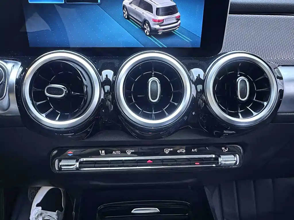 Mercedes-Benz GLB 2021 — фото 13