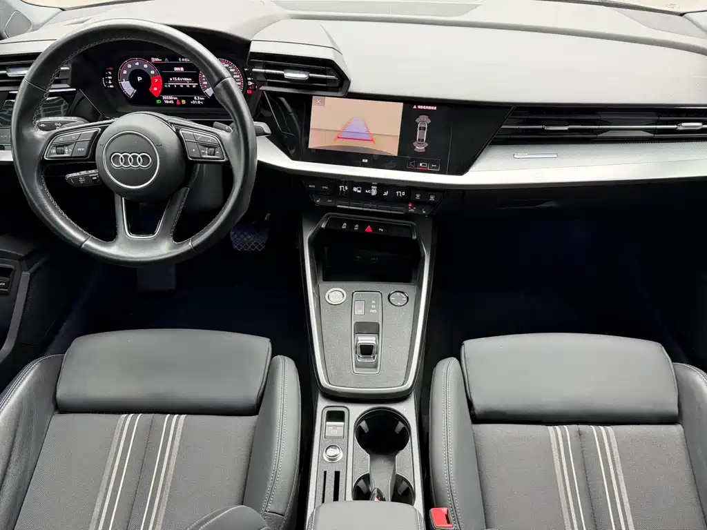 Audi A3 2023 — фото 17