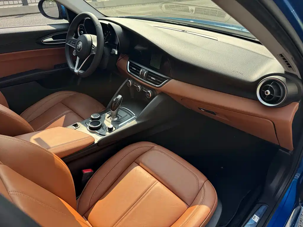 Alfa Romeo Giulia Juliet 2019 — фото 10