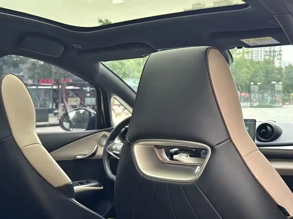 BYD Dolphin 2023 — фото 10