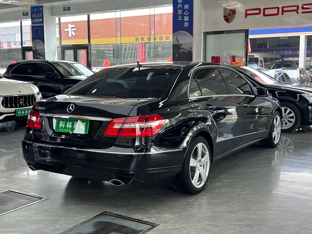 Mercedes-Benz E-Class 2013