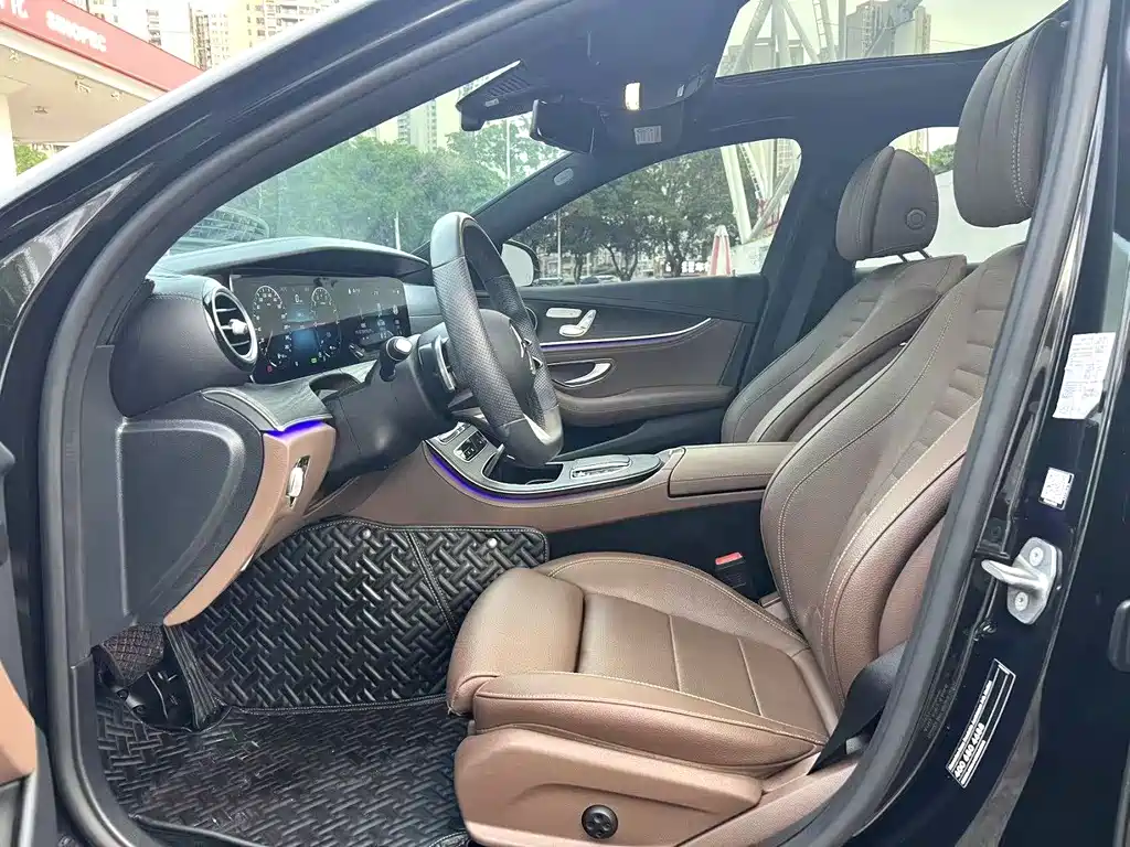 Mercedes-Benz E-Class 2022