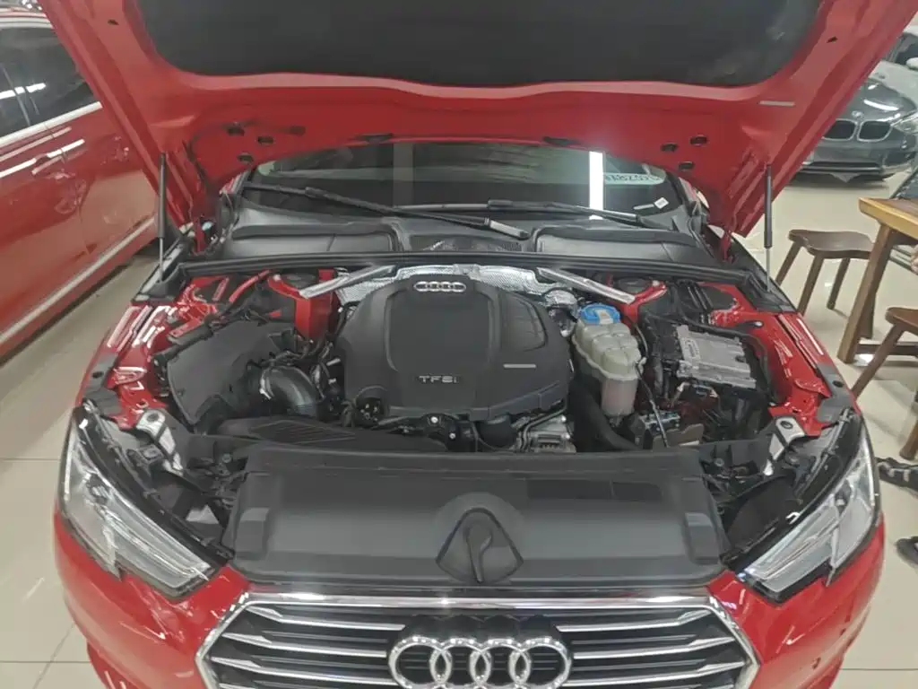 Audi A4L 2017 — фото 20