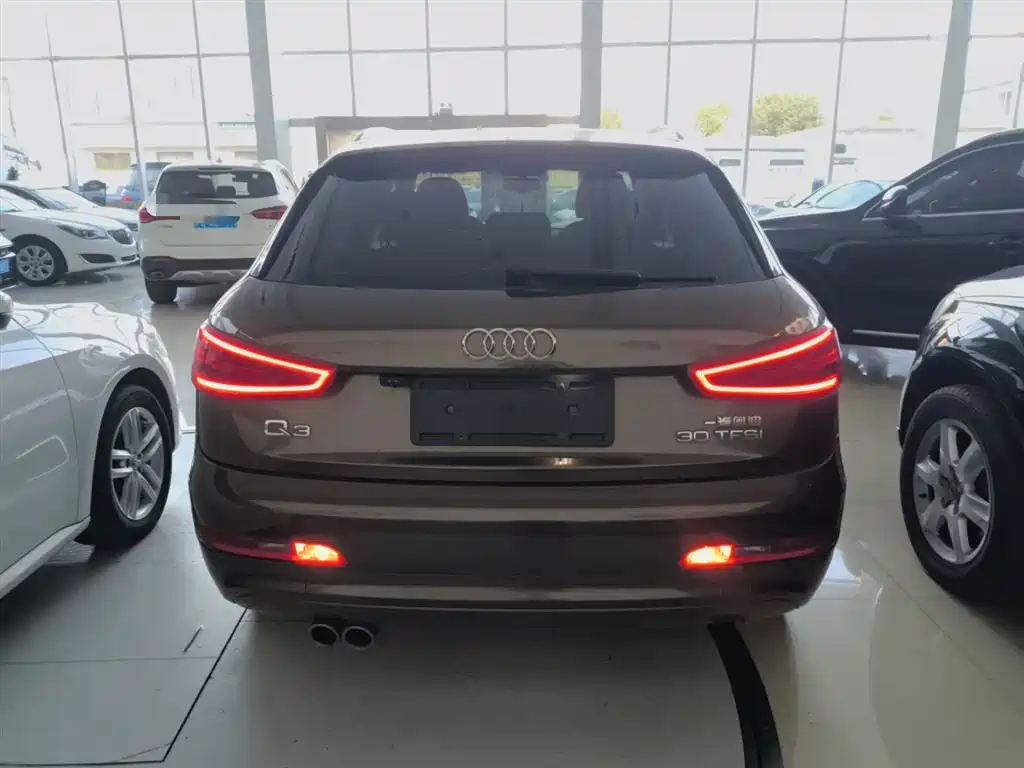 Audi Q3 2017 — фото 6