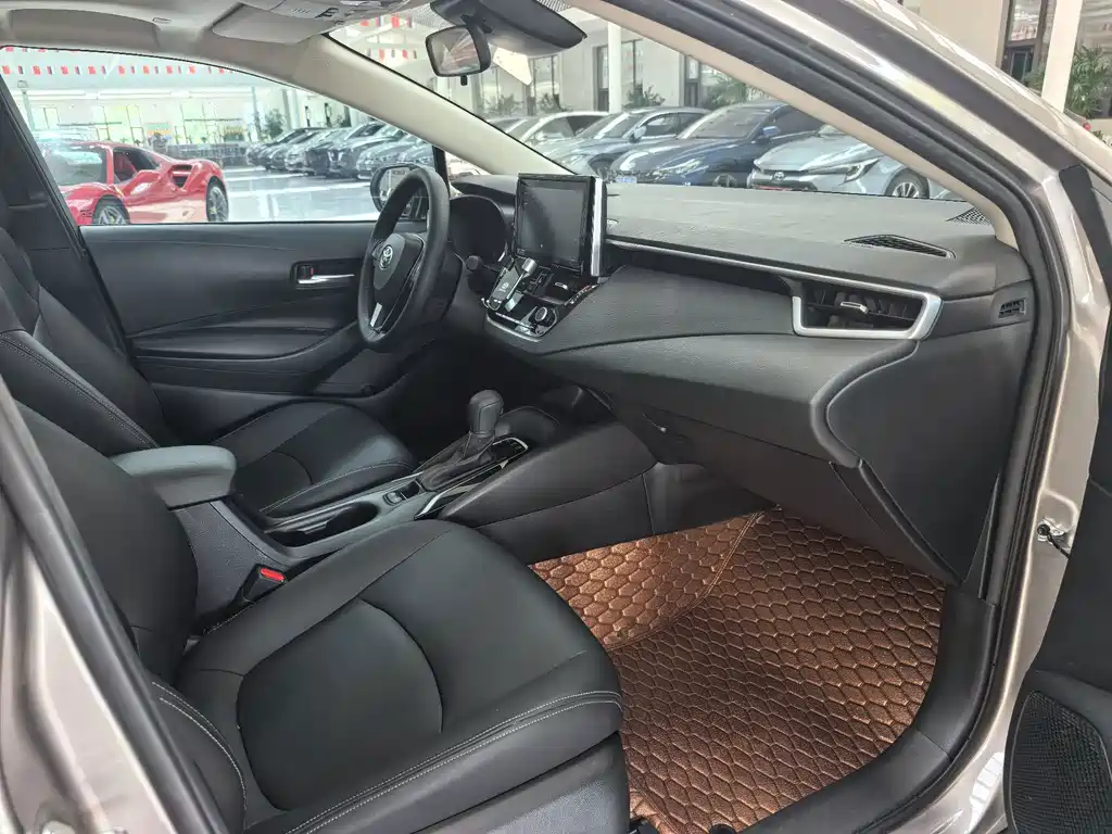 Toyota Corolla 2023 — фото 14