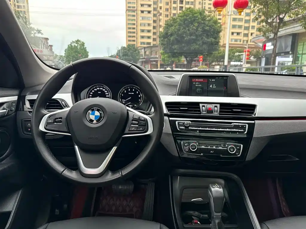 BMW X1 2018 — фото 17