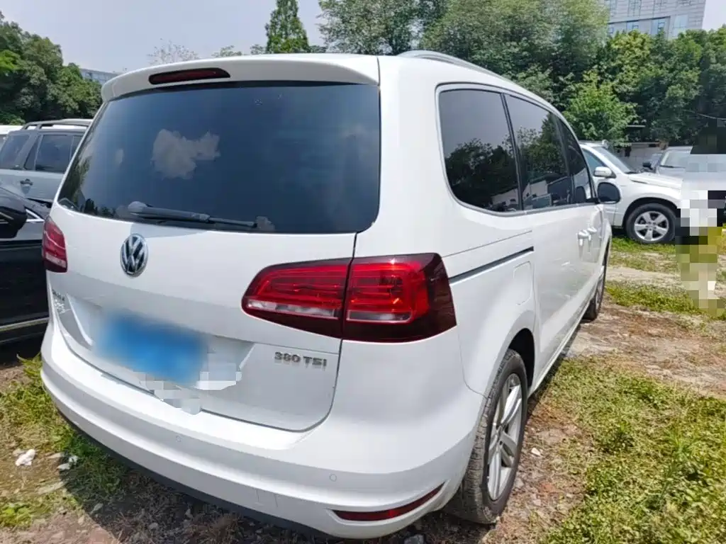 Volkswagen Sharan 2017 — фото 7