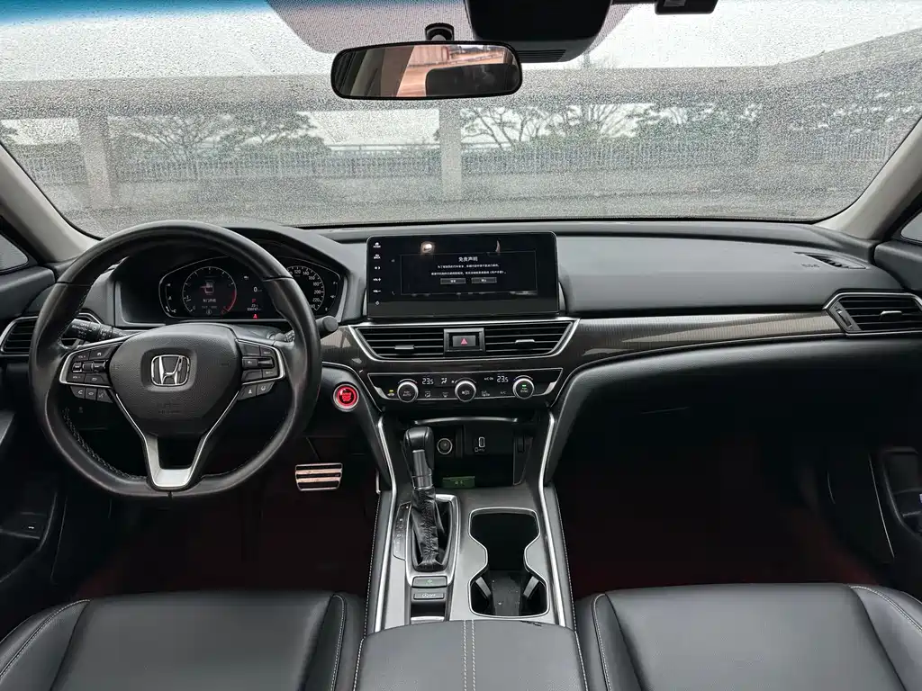 Honda Accord 2023 — фото 7