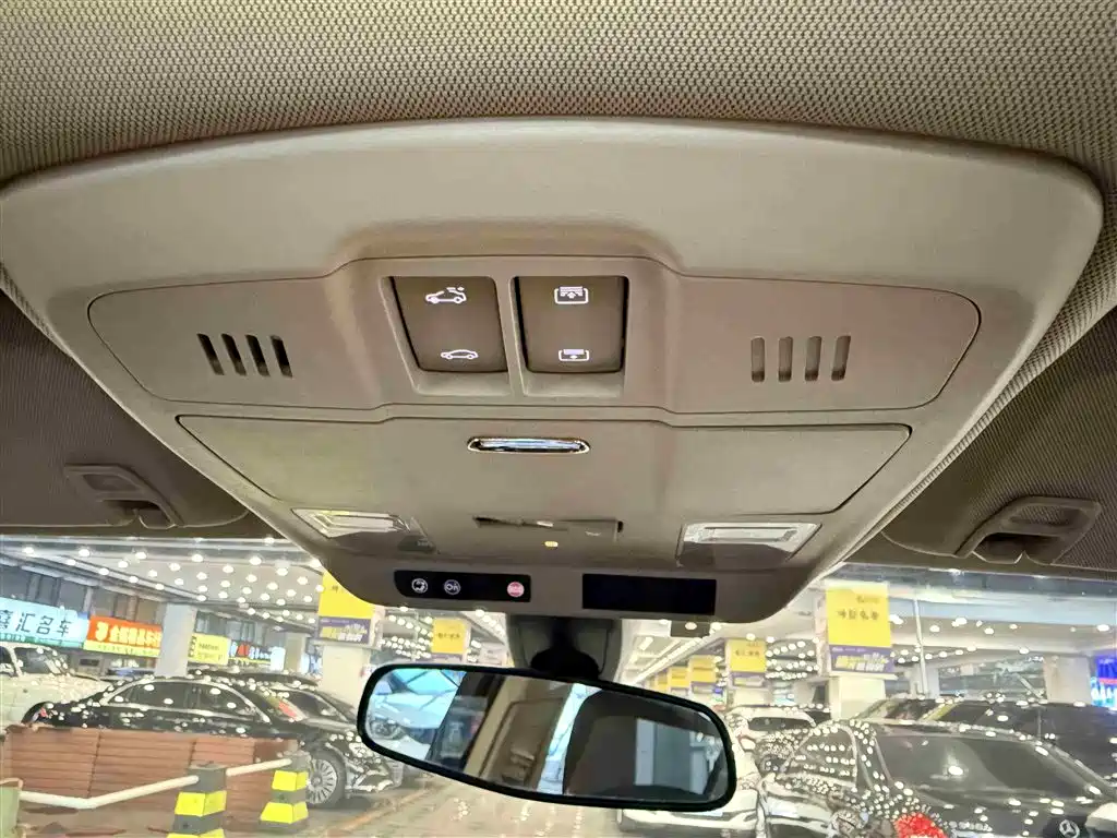 Buick Envision Plus 2017 — фото 25