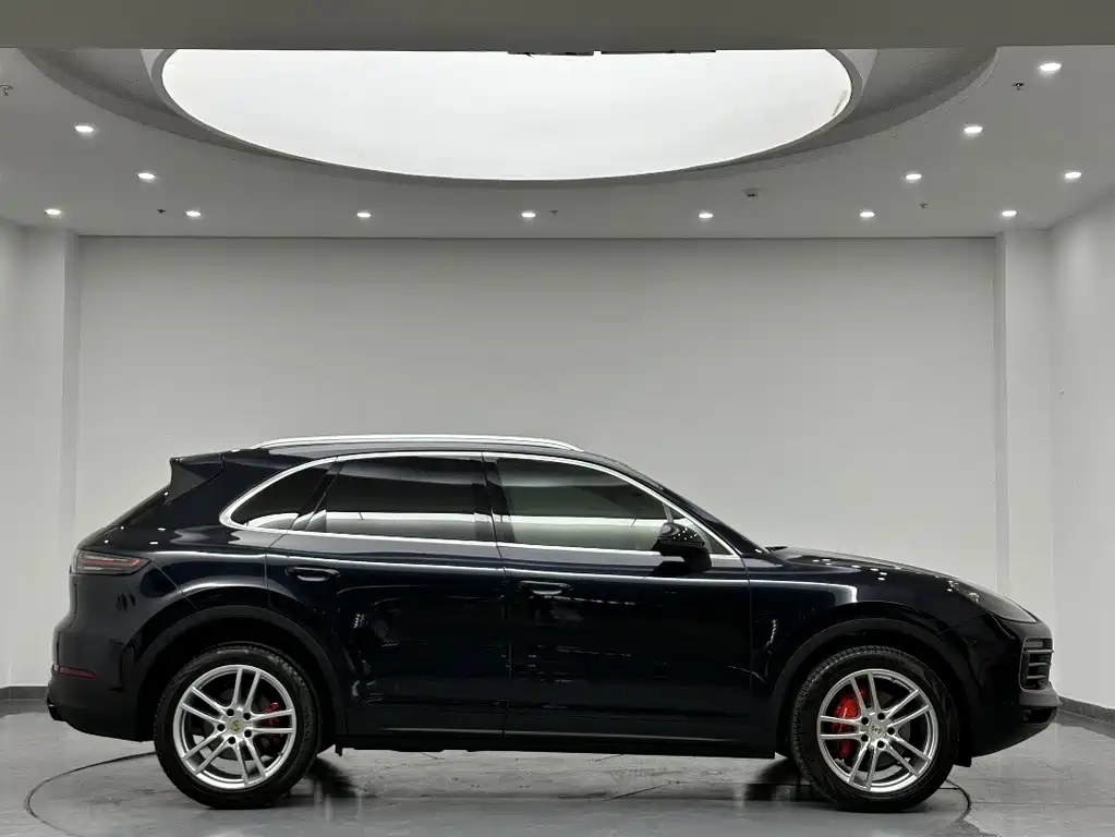 Porsche Cayenne 2019 — фото 4
