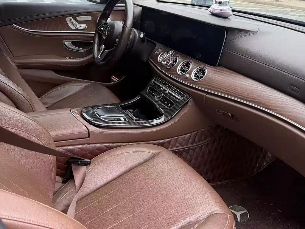 Mercedes-Benz E-Class 2019 — фото 4