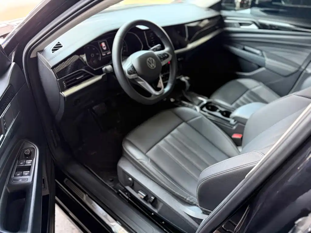 Volkswagen Passat PHEV 2022