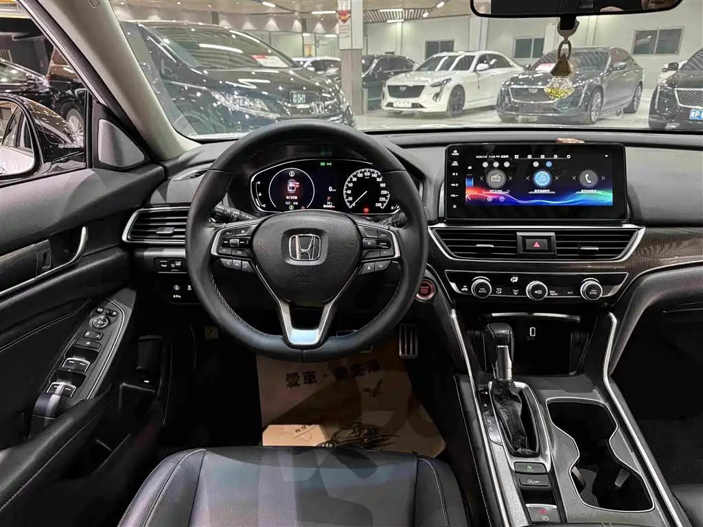 Honda Accord 2023 — фото 10