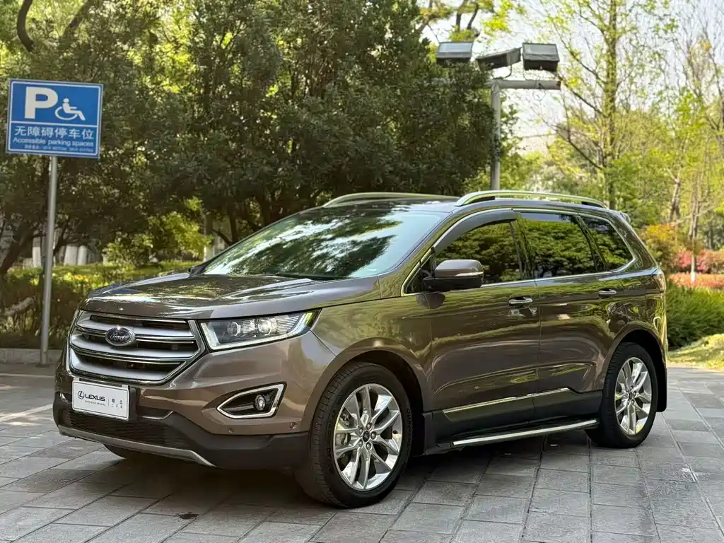 Ford Edge 2018 — фото 2