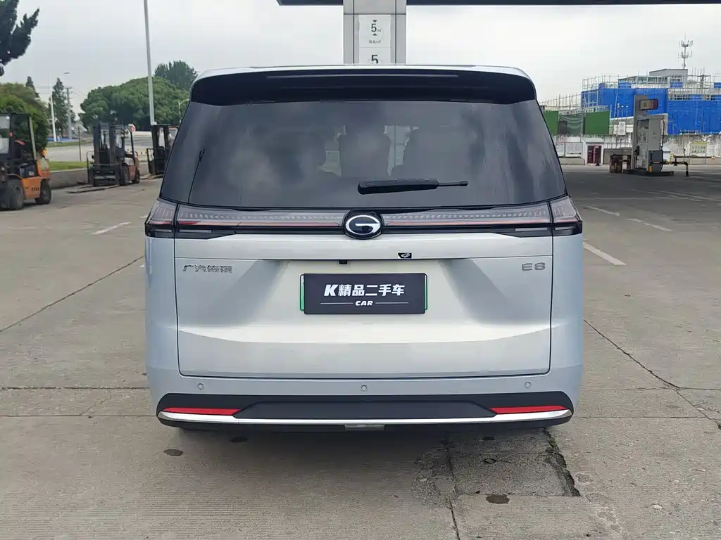 GAC Motor E8 PHEV 2024 — фото 6