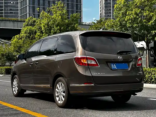 Buick GL8 2013
