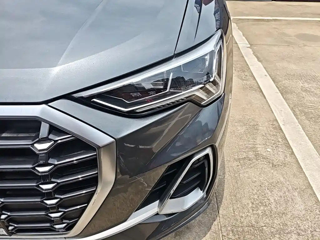 Audi Q3 2021 — фото 24