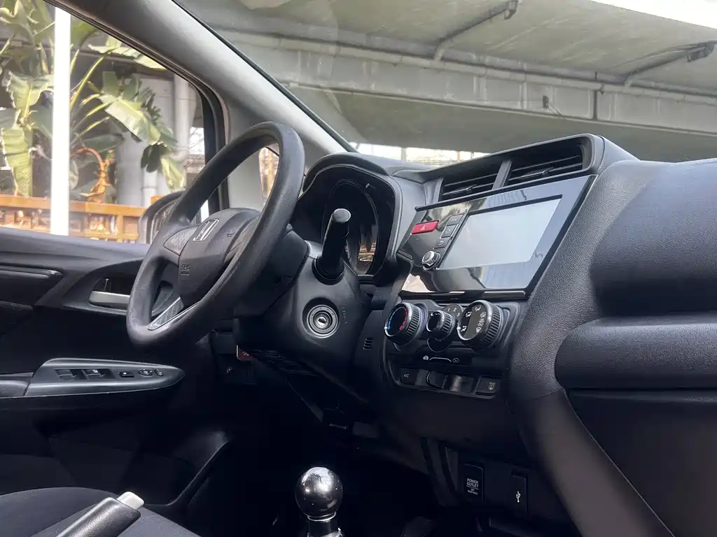 Honda Fit 2016 — фото 36