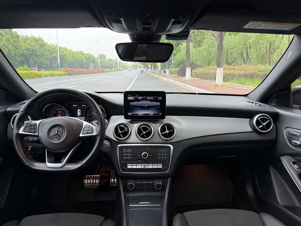 Mercedes-Benz CLA 2018 — фото 13