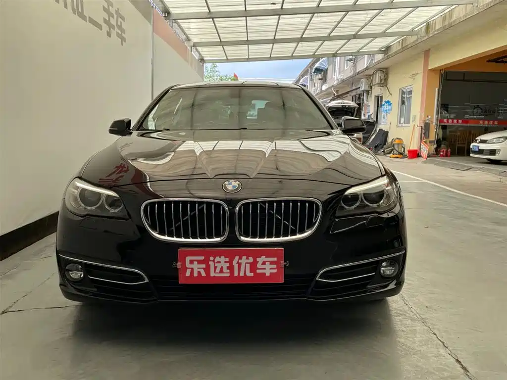 BMW 5 Series 2016