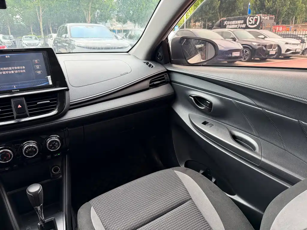Toyota Vios 2022 — фото 11