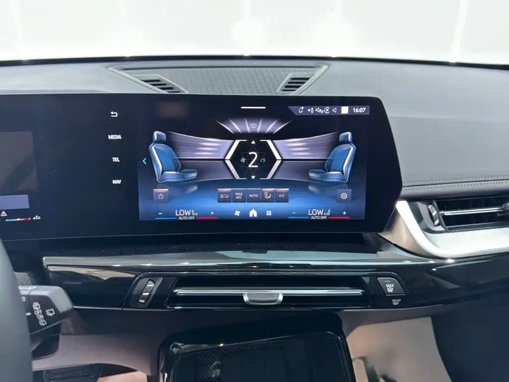BMW X1 2024 — фото 13