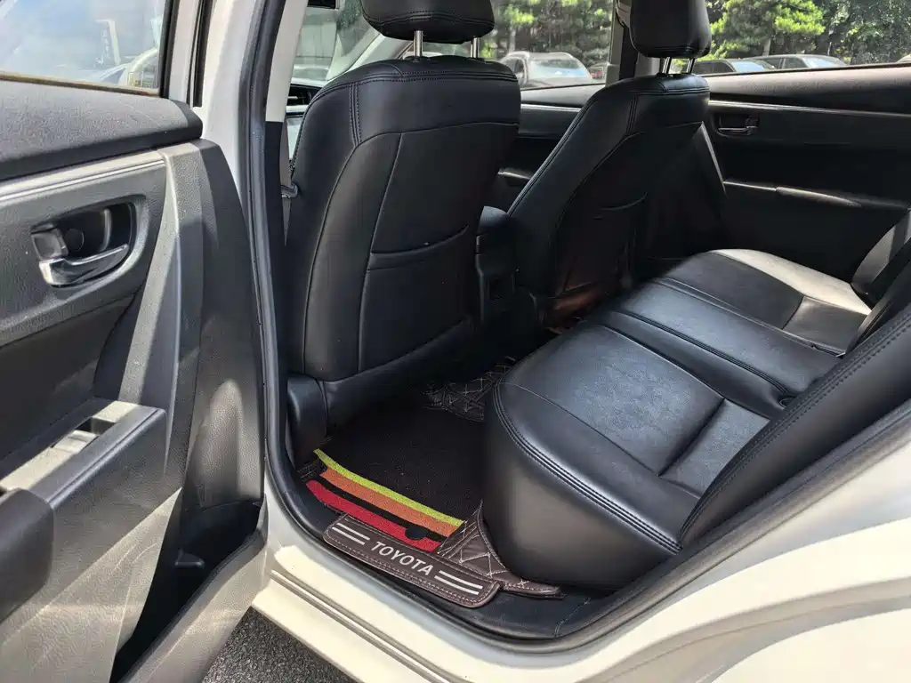 Toyota Corolla 2015