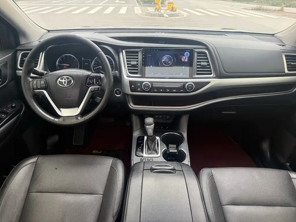 Toyota Highlander 2019 — фото 13