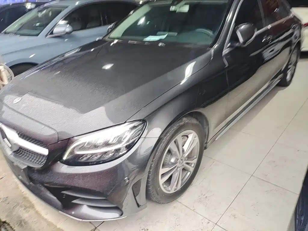 Mercedes-Benz C-Class 2020