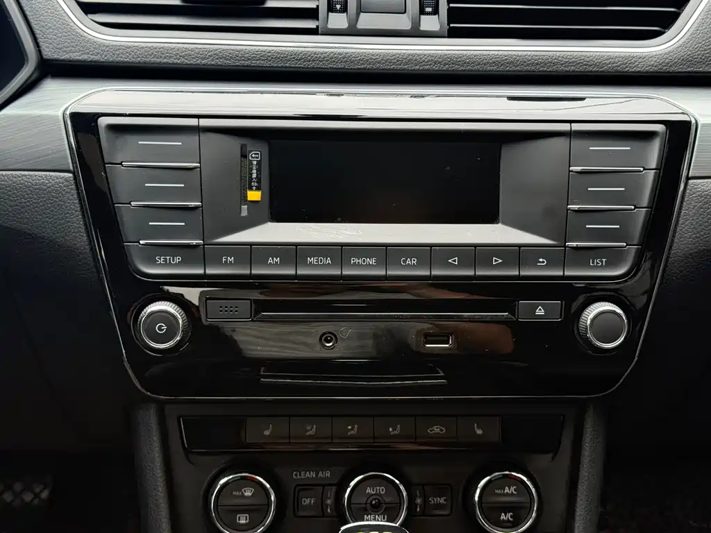 Skoda Speedy 2017 — фото 15
