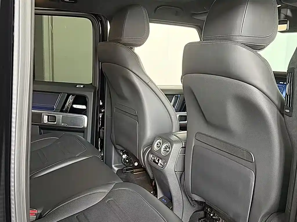 Mercedes-Benz G-Class 2025 — фото 12