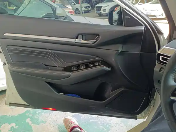 Nissan Teana 2024